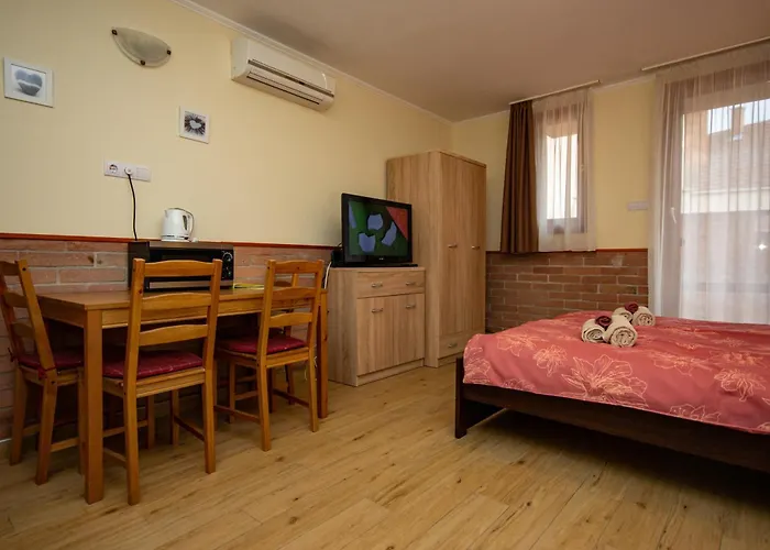 Felicita Lejlighed Gyula